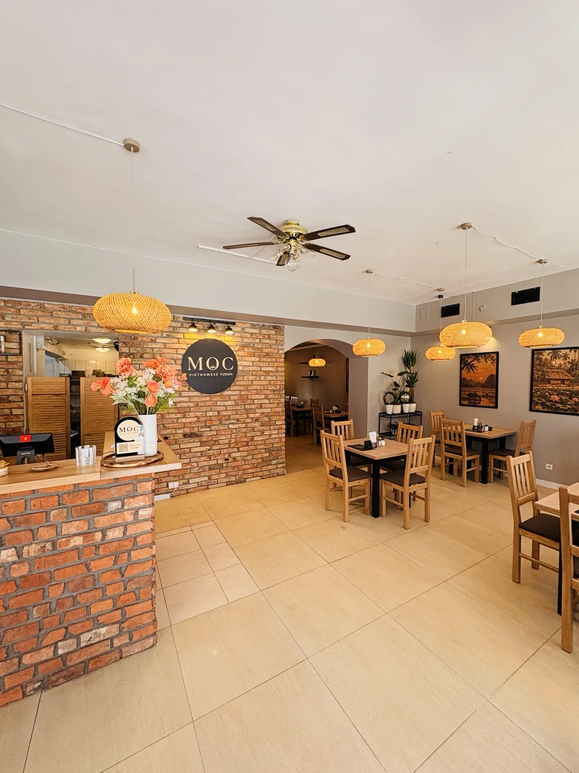 Wnętrze restauracji MOC